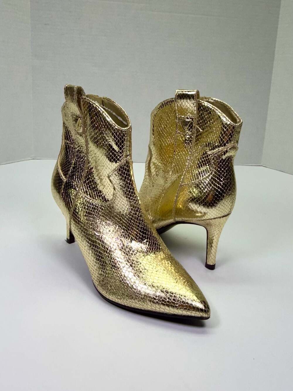 Guess Guess Metallic Gold Ankle Boots Booties Women's Size 5 1/2 NWT